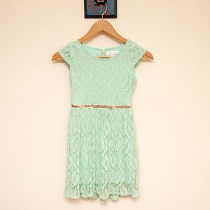 Girls Lace Dress size 7/8